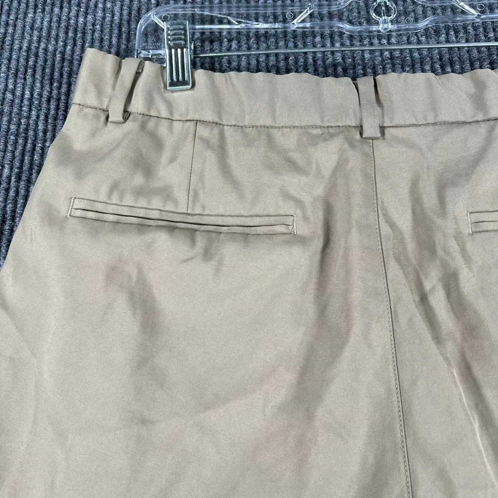 Nike Mens Shorts Size 32 Khaki Chino Golf Dri-Fit Lightweight Outdoor Casual